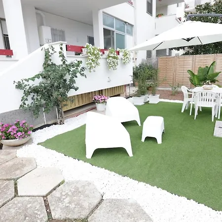 Marole Casa Garden Apartment